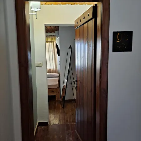 Gæstehus 70 Gjirokastër